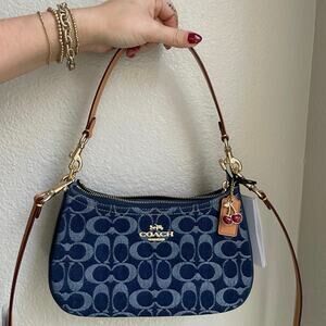 BNWT Coach Teri Shoulder Crossbody Shoulder Bag in the new Signature Denim